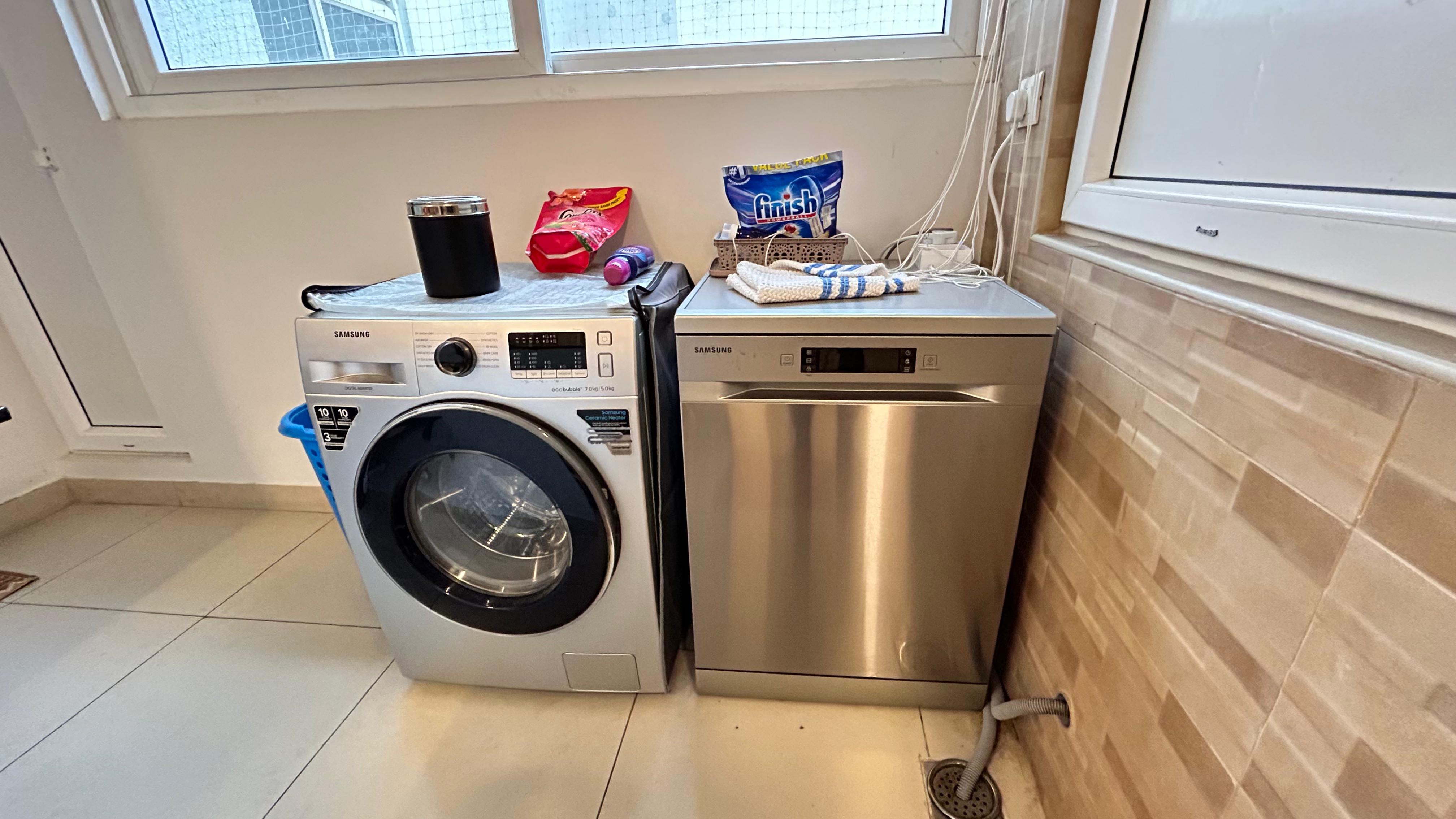 Luxury 4 BHK Apartment - Gated Society 2